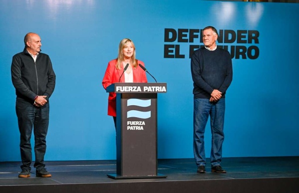 Gran optimismo en el búnker de Fuerza Patria en La Plata: “Los números auguran un muy buen resultado”