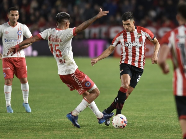 Estudiantes cayó por penales ante Argentinos Juniors y quedó eliminado