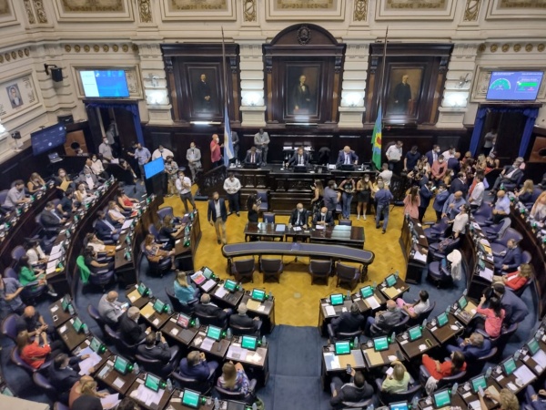 Finalmente se aprobaron los cambios en la ley que limita las reelecciones en la Provincia de Buenos Aires