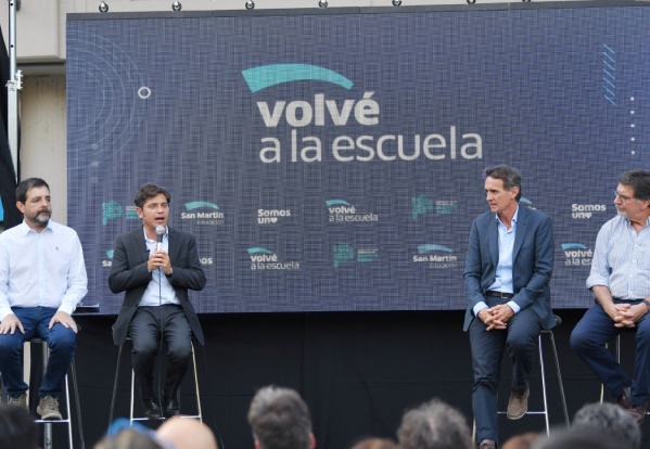 Axel Kicillof participó de la presentación del programa "Volvé a la Escuela" en San Martín