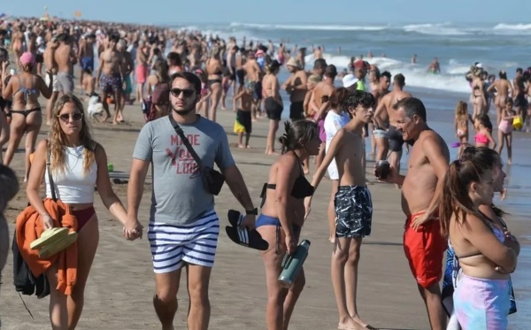 Récord de turismo en Carnaval: 3 millones de turistas viajaron por el país