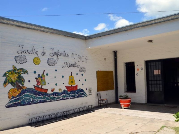 Asaltaron un jardín de infantes en Berisso y se llevaron los instrumentos de la Escuela Orquesta