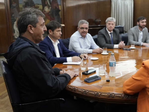 Massa se reunió con gobernadores con el objetivo de garantizar el pago de sueldos y aguinaldos