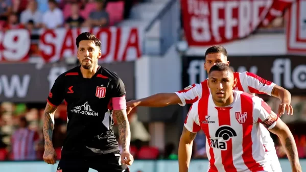 Estudiantes terminó sufriendo un triunfo que tenía en el bolsillo