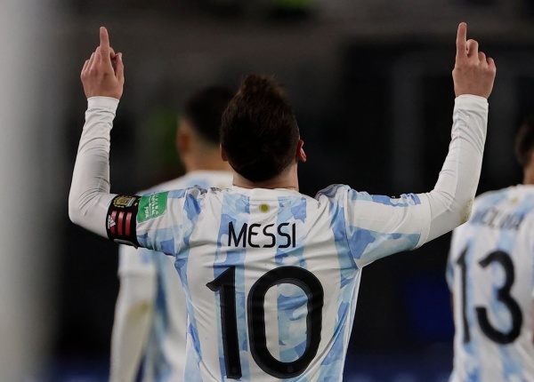 Lionel Messi superó el récord de Pelé como máximo goleador de Selecciones Sudamericanas