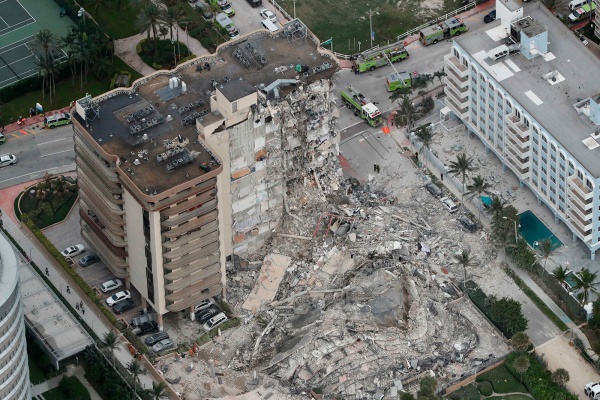 ¿Por qué se derrumbo el edificio en Miami?: las primeras hipótesis de la tragedia