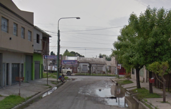 En 96 y 122, los vecinos reclaman que hay “pozos de terror”