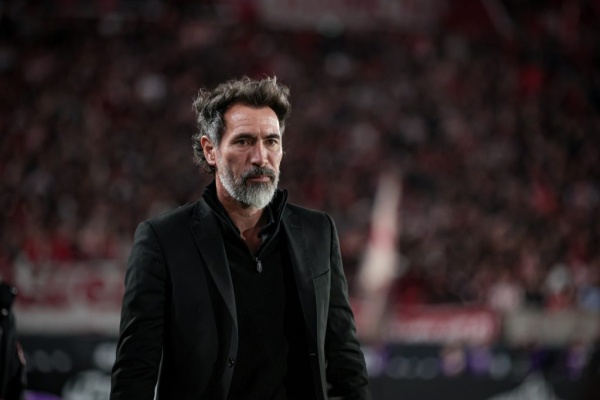 Domínguez recargado: Bancó a Iacovich y a los debutantes, destacó la victoria para las copas y dio indicios para el jueves