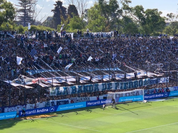 Se rehabilitó la platea H y continúa la venta de entradas en el Bosque