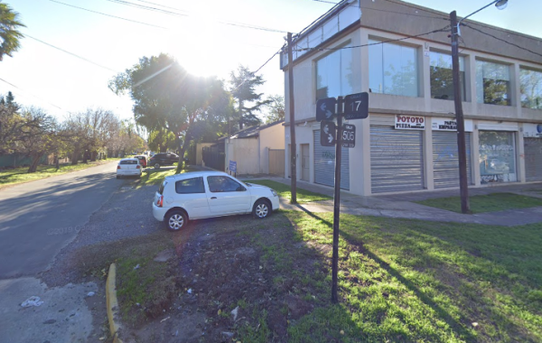 Manosearon a una joven para robarle en La Plata