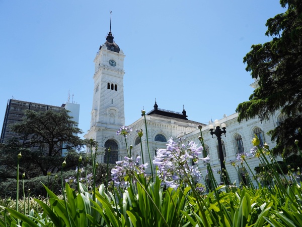 &iquest;C&oacute;mo funcionar&aacute;n los servicios en la ciudad durante el asueto y el feriado de Navidad?