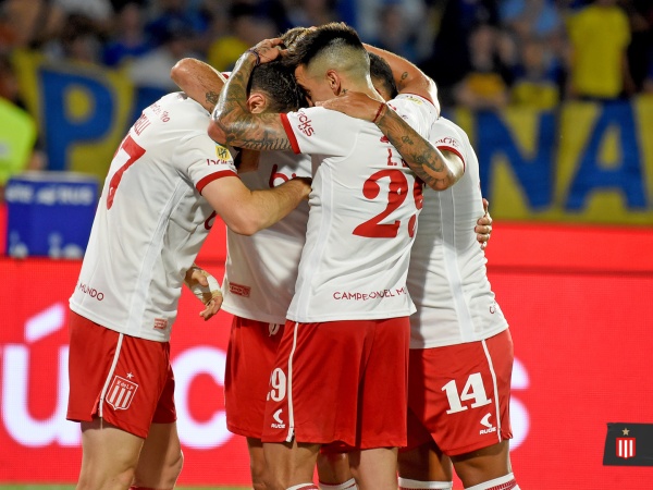 Estudiantes lo pinchó a Boca en el Kempes y está en la final de la Copa Argentina