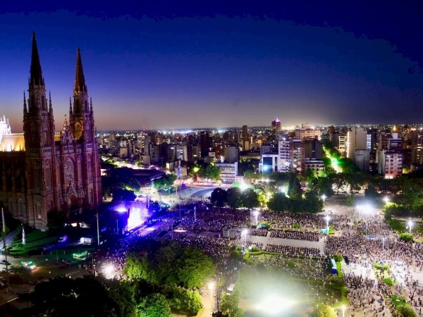 Montan un fuerte operativo por el cumpleaños de La Plata