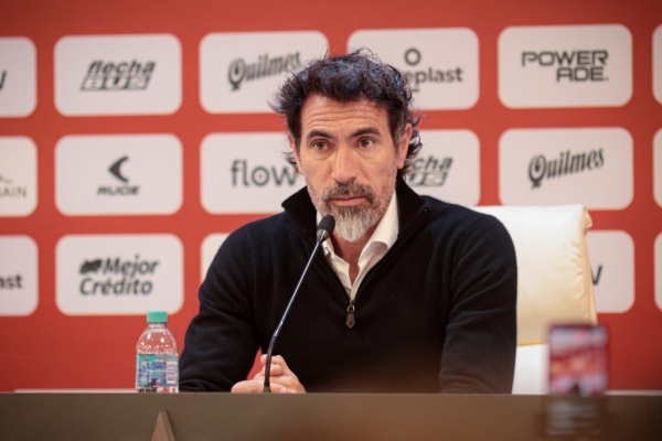 Domínguez contra las cuerdas: "Hay que ver qué quiere el club, no depende de mí y vamos a esperar a los partidos de mañana"