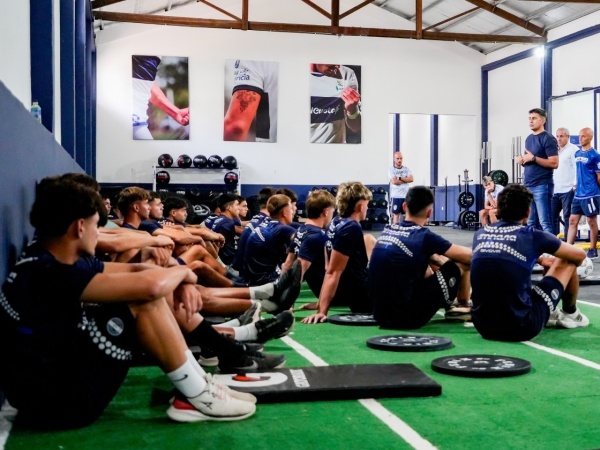 Gimnasia hizo una gran inversión pero no aparece en las convocatorias y su ausencia generó la preocupación de los hinchas