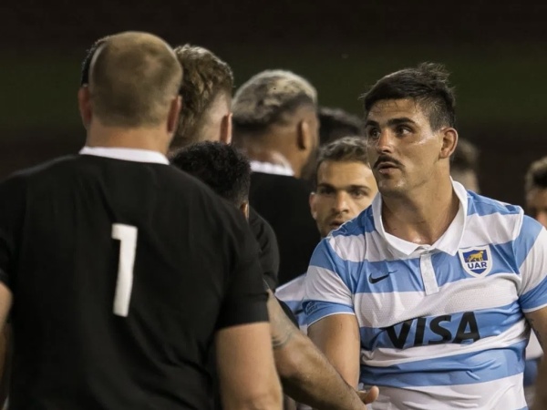 La UAR suspendió a Los Pumas Matera, Petti y Socino por los posteos racistas