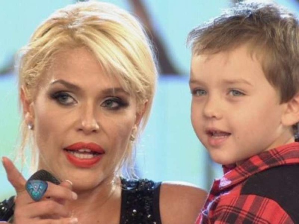 El hijo de Nazarena V&eacute;lez ya se quiere casar 