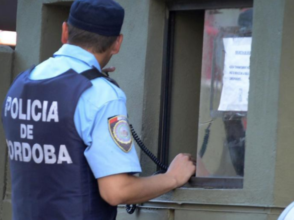 Conmoción en Córdoba: Policía sorprendió a un ladrón, lo persiguió y lo mató en la calle