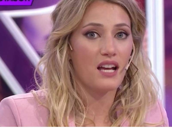 Mica Viciconte tuvo que abandonar Incorrectas en vivo 