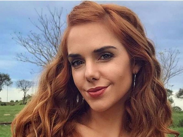 Julieta Nair Calvo deslumbr&oacute; con transparencias