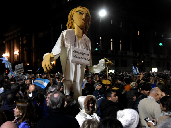Masiva marcha al Congreso para reclamar el desafuero de Cristina Kirchner