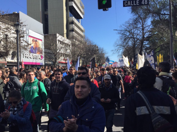 Nueva protesta en La Plata: &quot;Vamos a defender a la industria naval y al Astillero Río Santiago&quot;