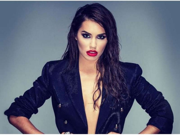 Lali Esp&oacute;sito dio una entrevista en ingl&eacute;s... &iexcl;y la mataron en las redes!