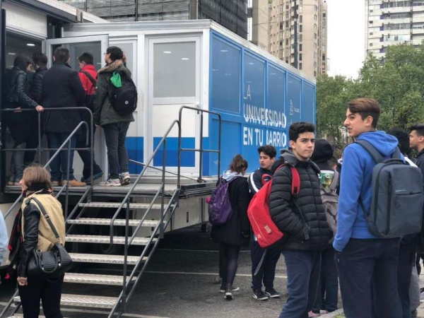 &quot;Queremos que los chicos se contagien de la experiencia universitaria&quot;