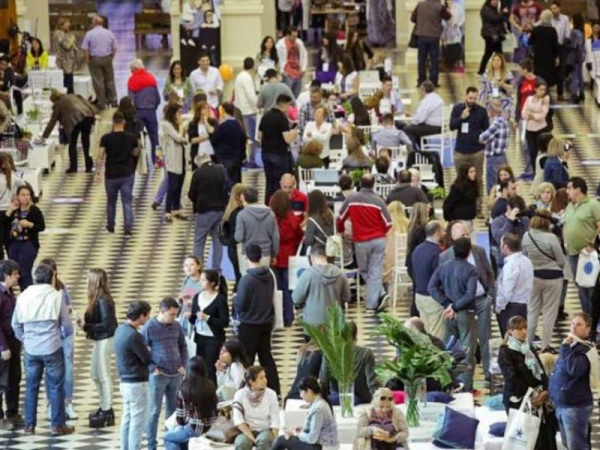 Vuelve la Feria de Turismo &quot;Viajar&quot; al pasaje Dardo Rocha