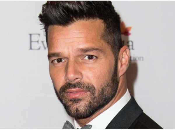 La foto que publicó Ricky Martin... ¡casi desnudo!