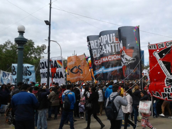 Denuncian a organizaciones sociales de La Plata por amenazar a vecinos