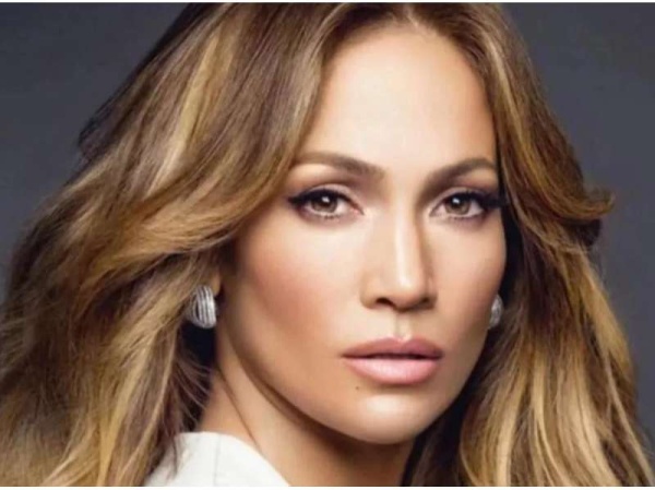¡Jennifer Lopez mostró sus músculos!