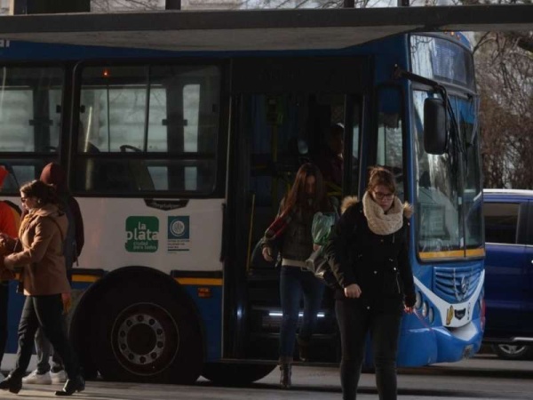Polémica: La Plata dejaría de percibir más de 800 millones para pagar el subsidio al transporte público