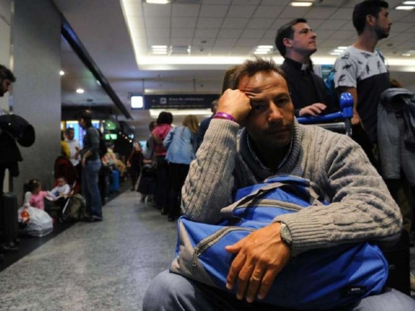 Demoras y cancelaciones: más de 7.000 pasajeros afectados en Ezeiza y Aeroparque