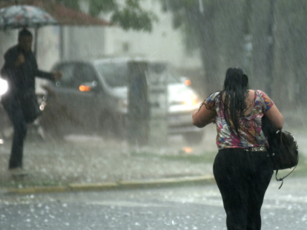 Cesó el alerta en La Plata: En Villa Elvira cayeron 255 milímetros de agua