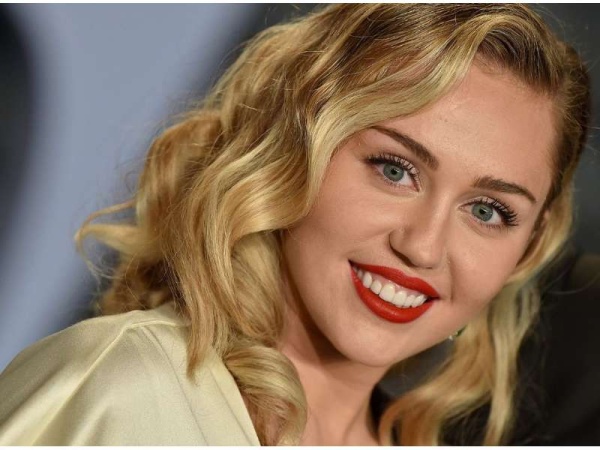 Miley Cyrus volvió a sonreir tras perder su casa en los incendios de California