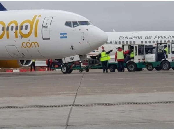 El Ministerio de Transporte otorgó a Flybondi y Avian 290 rutas aéreas: se incluyen vuelos a Malvinas