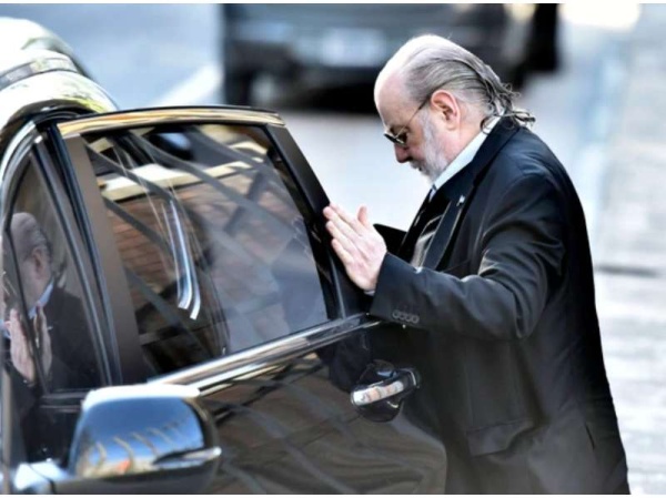 Detuvieron al ex abogado de la viuda de Muñoz por la causa de los cuadernos