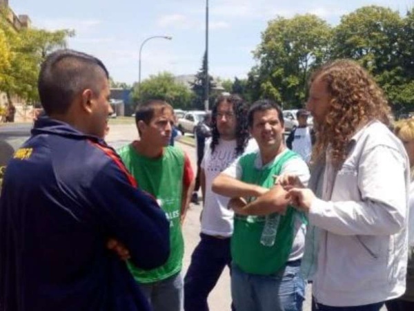 Paro parcial en el Cementerio de La Plata de cuatro trabajadores de ATE