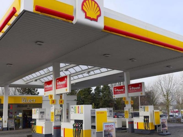 Shell se arrepintió y moderó la suba del combustible
