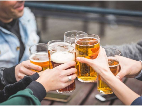 Un estudio dice que beber alcohol antes de ser madre podría perjudicar a tus hijos