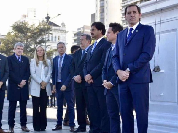 Garro y Vidal encabezaron el Tedeum de La Plata por el 25 de mayo