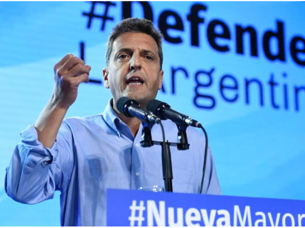 Massa cierra su alianza con el kirchnerismo