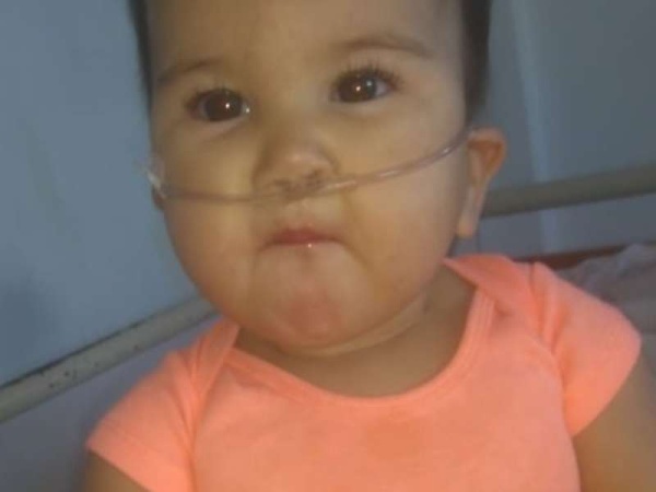 Bebé de 8 meses estuvo internada en Ensenada y necesita una estufa urgente