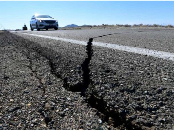 Un nuevo sismo sacudi&oacute; el sur de California y esperan m&aacute;s r&eacute;plicas