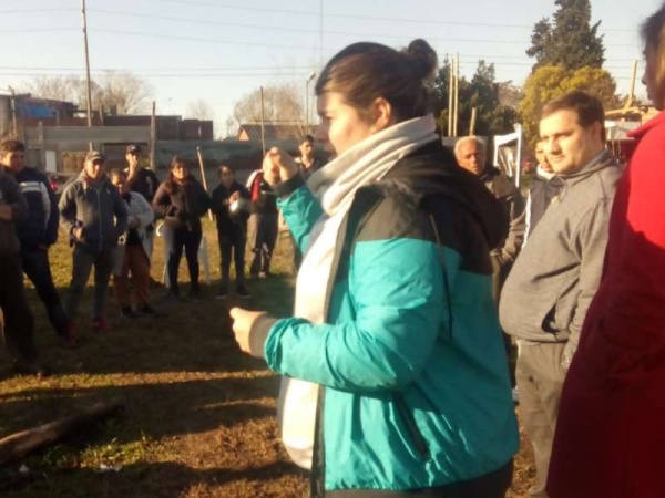 El candidato de Cúneo en La Plata pidió no &quot;teatralizar&quot; ni &quot;diseñar política desde un escritorio&quot;