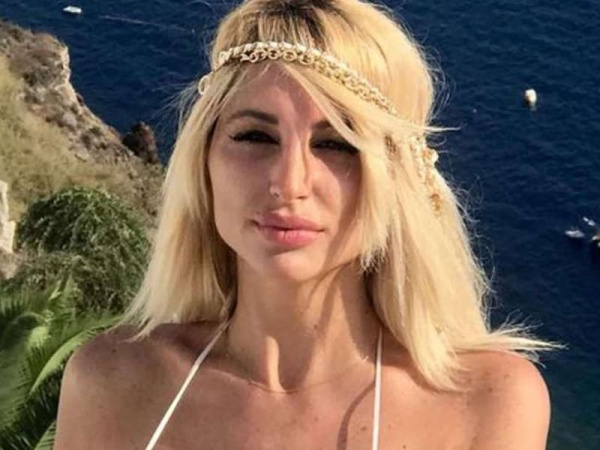 Vicky Xipolitakis mostró su &quot;lomazo&quot; a meses de haber sido mamá