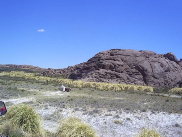 Buscan a tres personas perdidas en la Meseta de Somuncura 