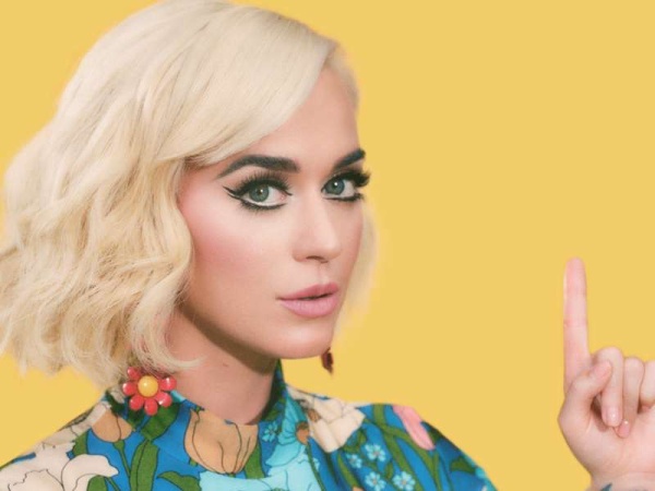 Katy Perry nos presenta &quot;Small talk&quot; 