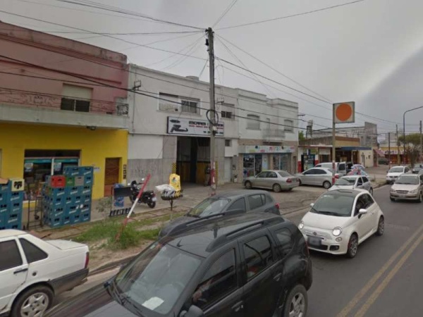 Local de La Plata cerró sus puertas este lunes para &quot;no cobrar de más ni de menos&quot; por el dólar